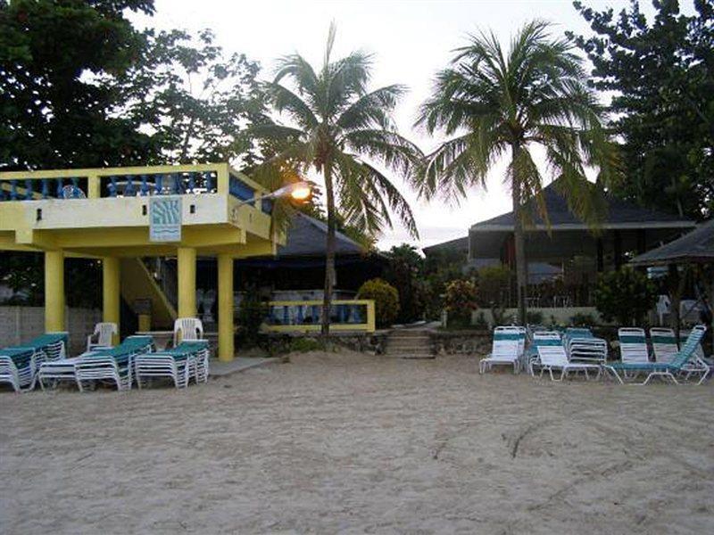 White Sands Negril Bagian luar foto