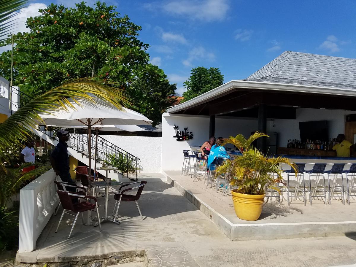 White Sands Negril Bagian luar foto