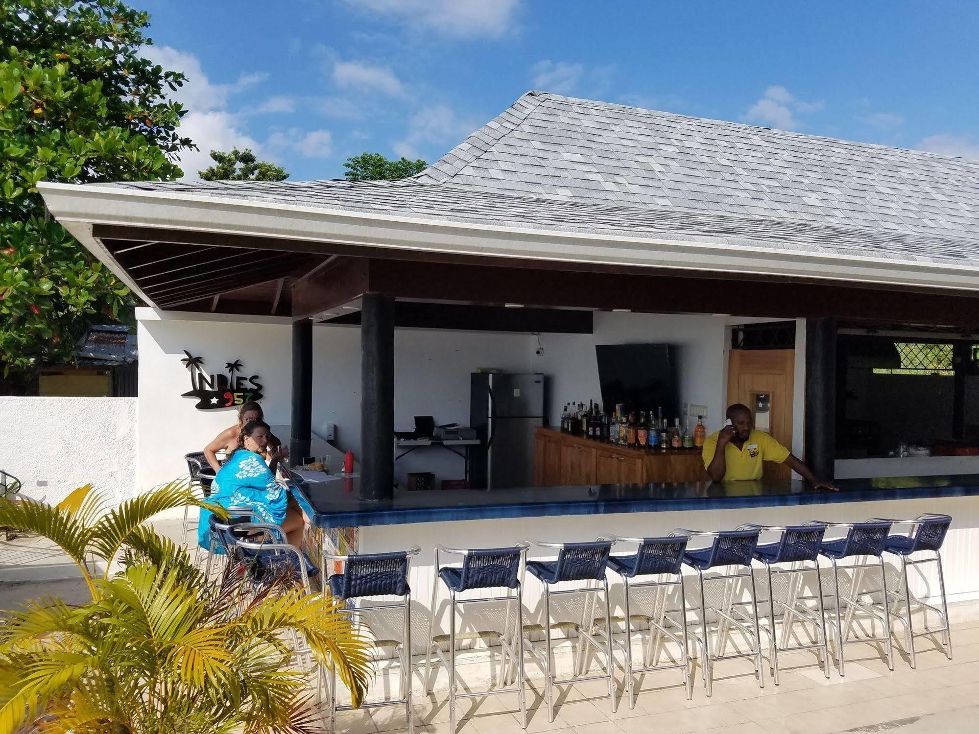 White Sands Negril Bagian luar foto